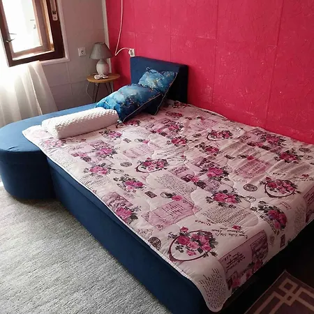 Apartment Hepi *